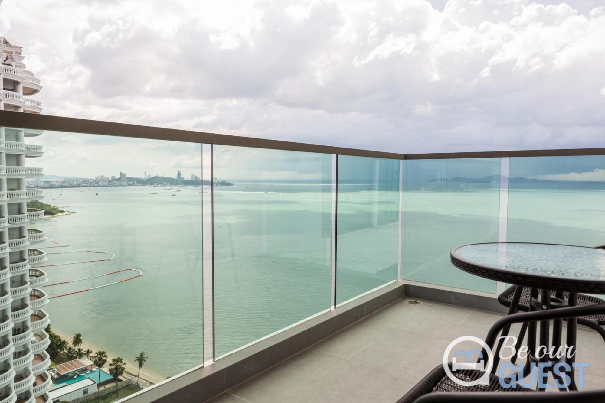 Stunning Sea View Condo On The Beach - Monthly Stay Pattaya Quarto foto